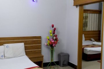 CONNECTING ROOM (AC)